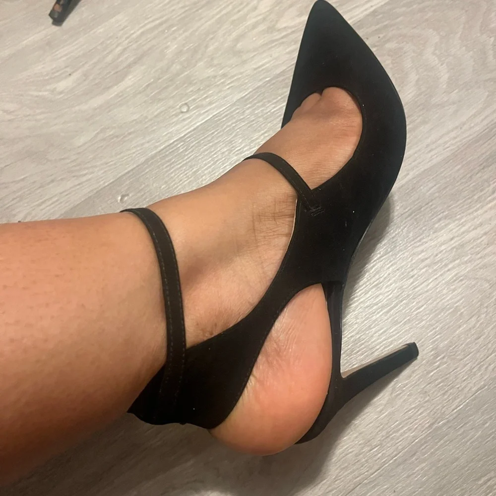 Marc‎ Fisher Black Strappy Heels